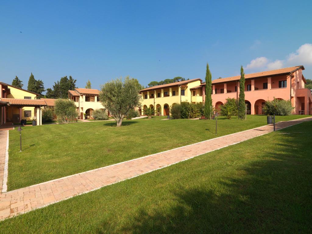 Le Corti Del Sole Residence Venturina Terme Exterior foto